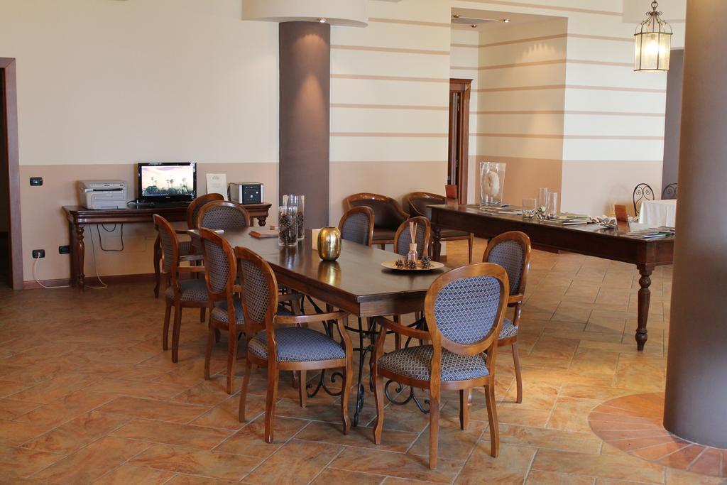 Hotel Don Carlo Брони Экстерьер фото