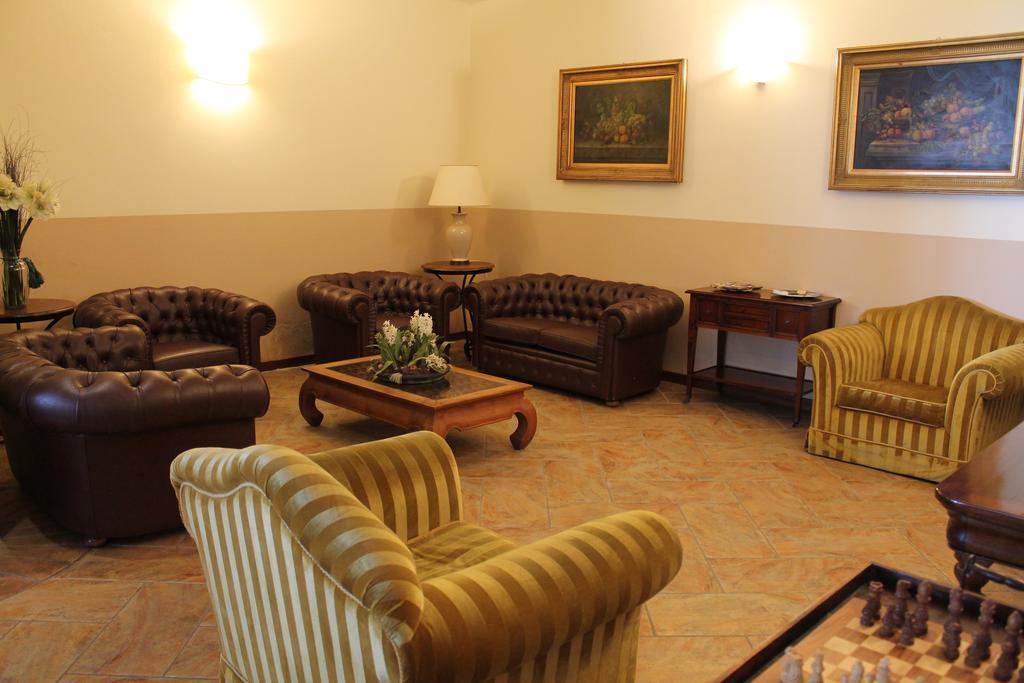 Hotel Don Carlo Брони Экстерьер фото