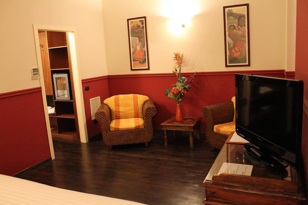 Hotel Don Carlo Брони Экстерьер фото