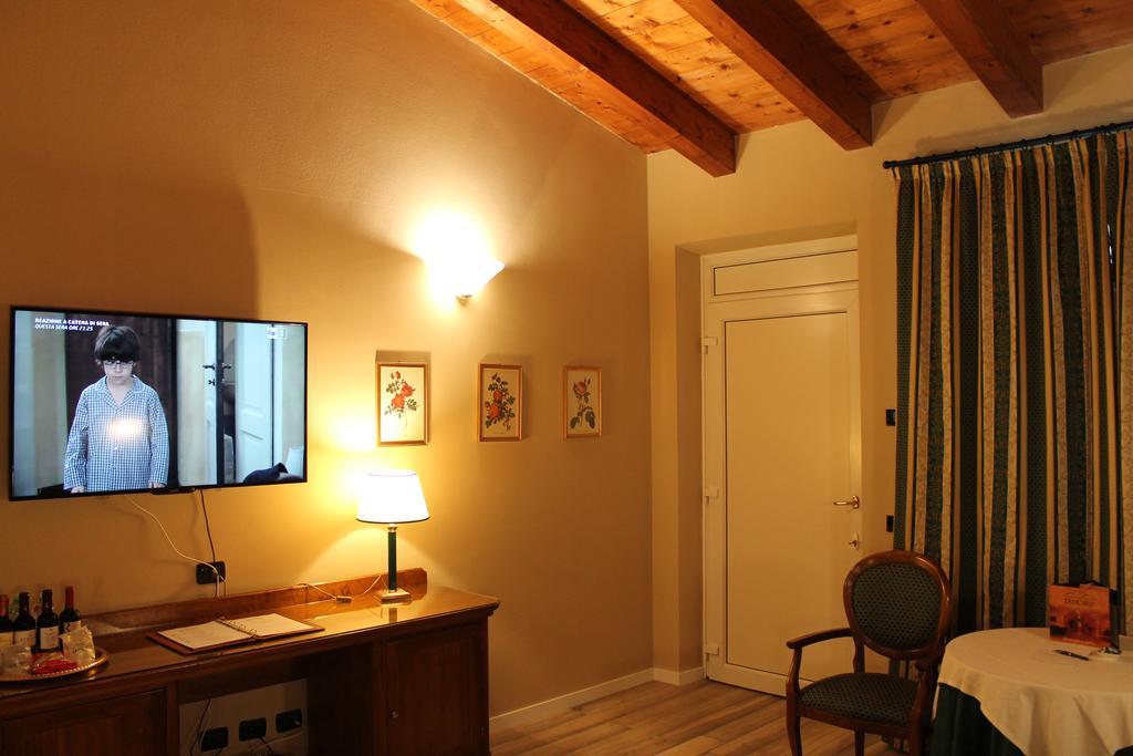 Hotel Don Carlo Брони Экстерьер фото